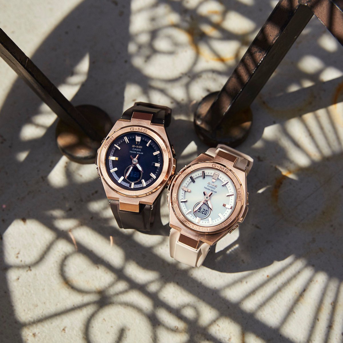 javyscasio's tweet photo. Distinctive treasures hidden in the shadows. G-MS is my prized possession.
搭配樹脂錶帶營造出時尚休閒風格,錶殼顏色提供銀及玫瑰金兩種選擇,錶盤除了簡潔的白色,更有粉紅金設計,搭配黑色、白色或粉紅色錶帶,提供多樣的配色選擇。
#babyg #GMS #MSGS200G #metal #ShockResistant #brown https://t.co/zY8NLLoT6T