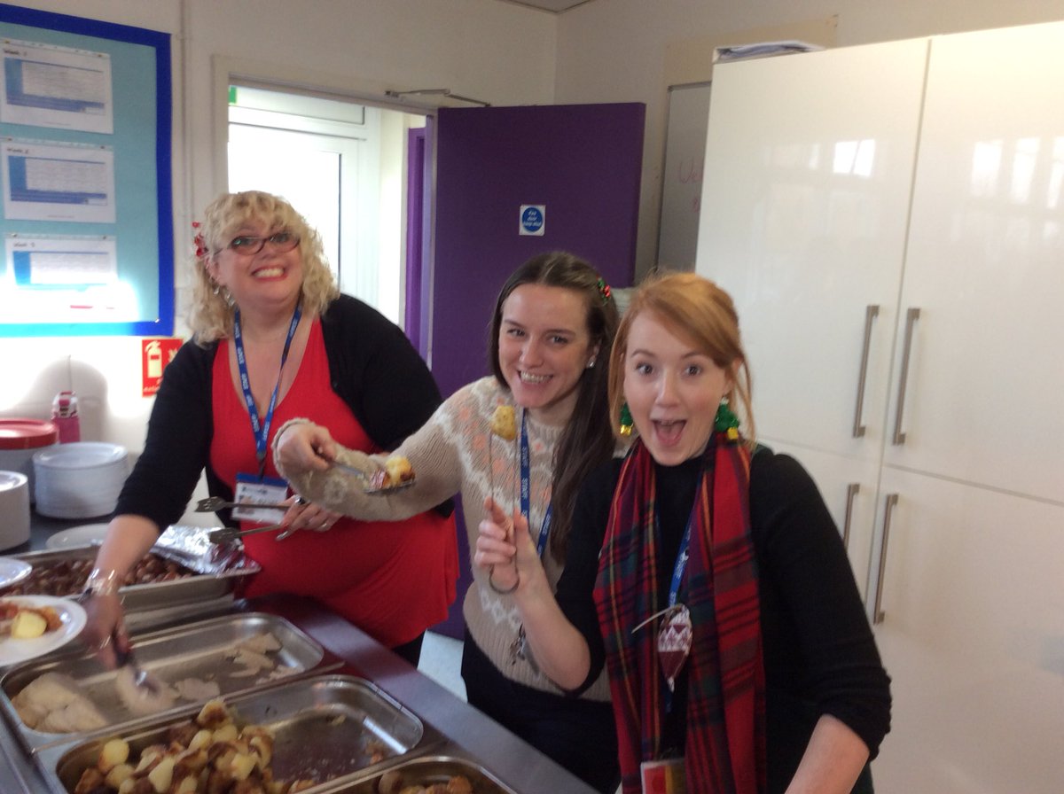 #Remarkable Christmas dinner day! <a href="/BPA_SVA/">BPA/SVA Exec Principal</a>  #AETacademies