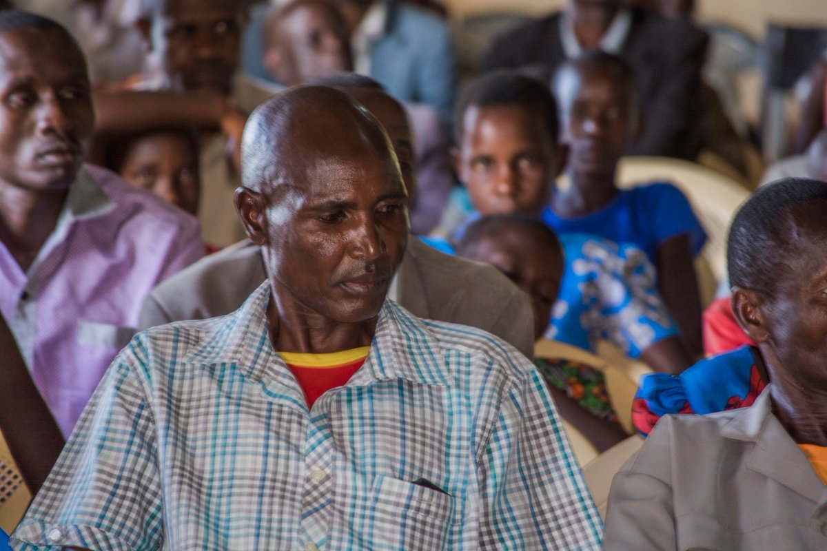 MenEndFGM's tweet photo. The fathers sitting side by side with their daughters and having a conversation at the @Zinduka_eV girls camp #MenEndFGM #EducationAgainstMutilation #EndFGM https://t.co/ac83xgZOn4