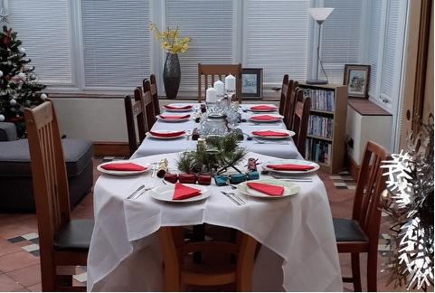 H4V_Alabare's tweet image. The residents at our South Wales Homes for Veterans were able to enjoy an amazing #Christmas meal this week!  

All of the food was prepared and cooked by fellow resident Helen, so a huge #congratulations to her for putting on such an incredible festive feast!