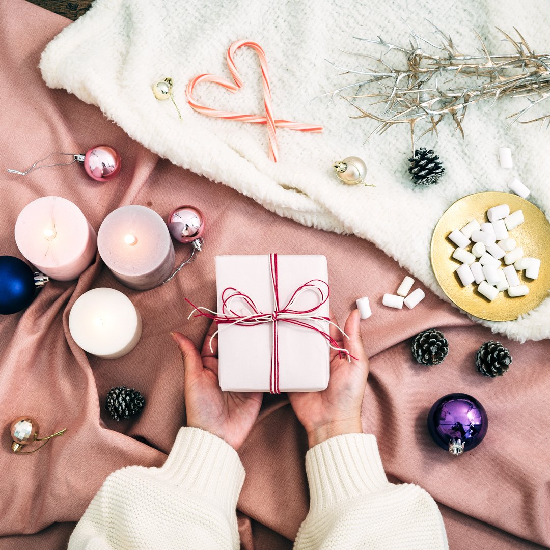 TRANSLIGHT00's tweet photo. もうすぐクリスマス🎄

大切な人へのギフトは準備できましたか？
自分自身のケアも忘れずに💜💎

https://t.co/JXDH7d4SuT
#TRANSLIGHT #トランスライト https://t.co/Re9QJhQQUx