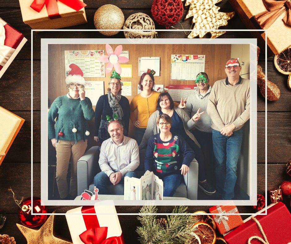 PlvRaynard's tweet image. 🎄 Aujourd'hui c'est la journée du pull moche, les équipes des services Devis et ADV ont pris la pose pour l'occasion 😜

Bonnes fêtes de fin d'année à tous ! ⭐