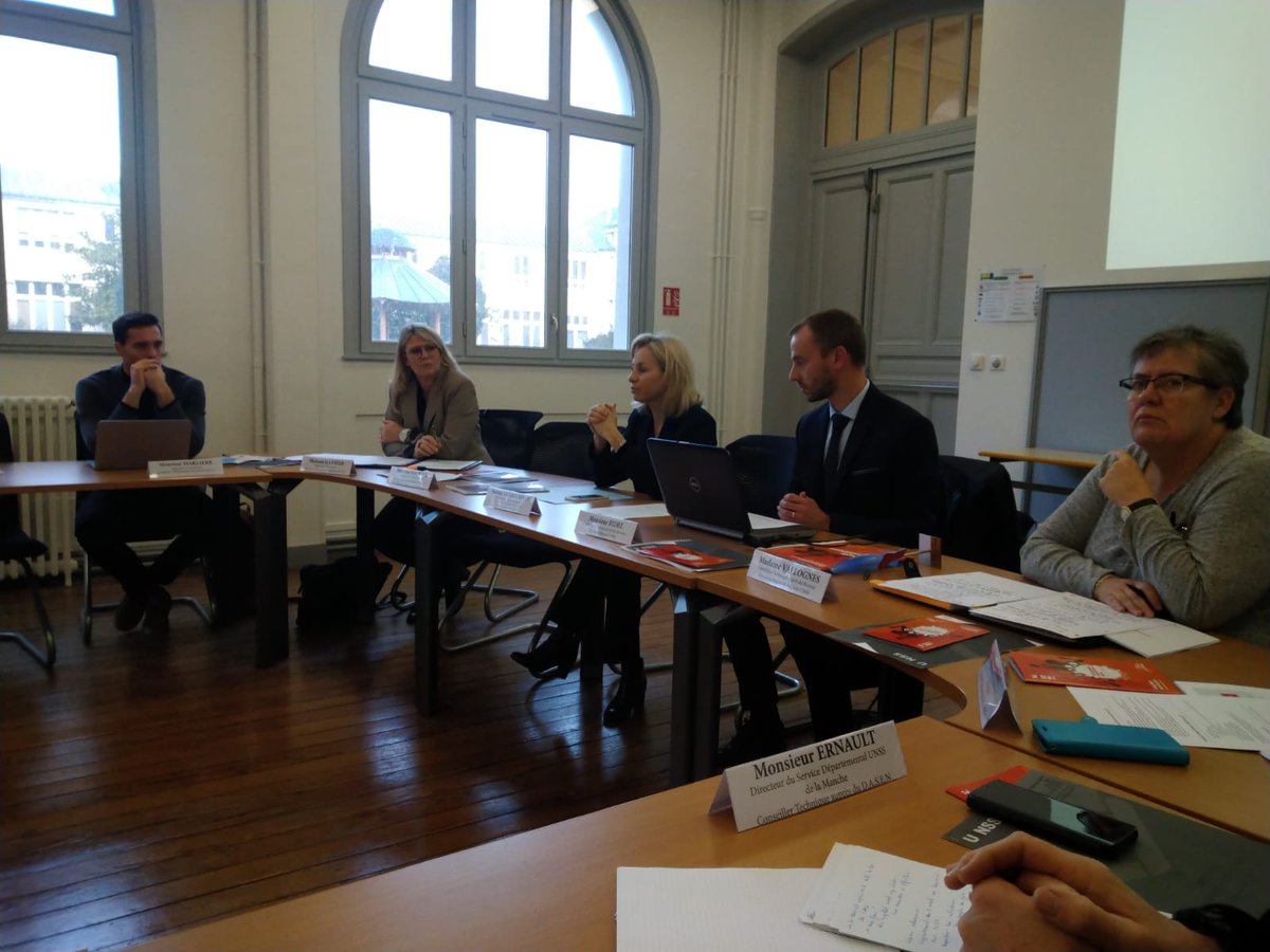 Ouverture du CR UNSS @acCaen par Mme la Rectrice. 
Présence des parents, de la drjscs, du <a href="/CROS_Normandie/">CROS Normandie</a>, de la <a href="/RegionNormandie/">Région Normandie</a>, les IPR-EPS, les chefs d'établissement, les élus des AS, les syndicats et les dsd Unss <a href="/UNSSCalvados/">Unss Calvados</a> <a href="/UNSSOrne/">UNSS Orne</a> <a href="/unss50/">UNSS Manche</a>