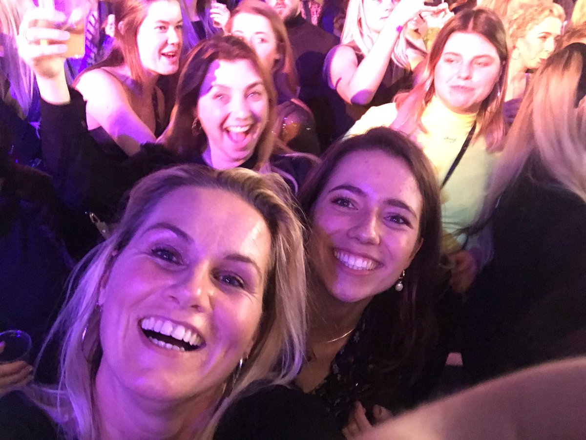 Barvancees's tweet photo. Super avond#Nikki in Concert# https://t.co/1b4qLsGVQ9