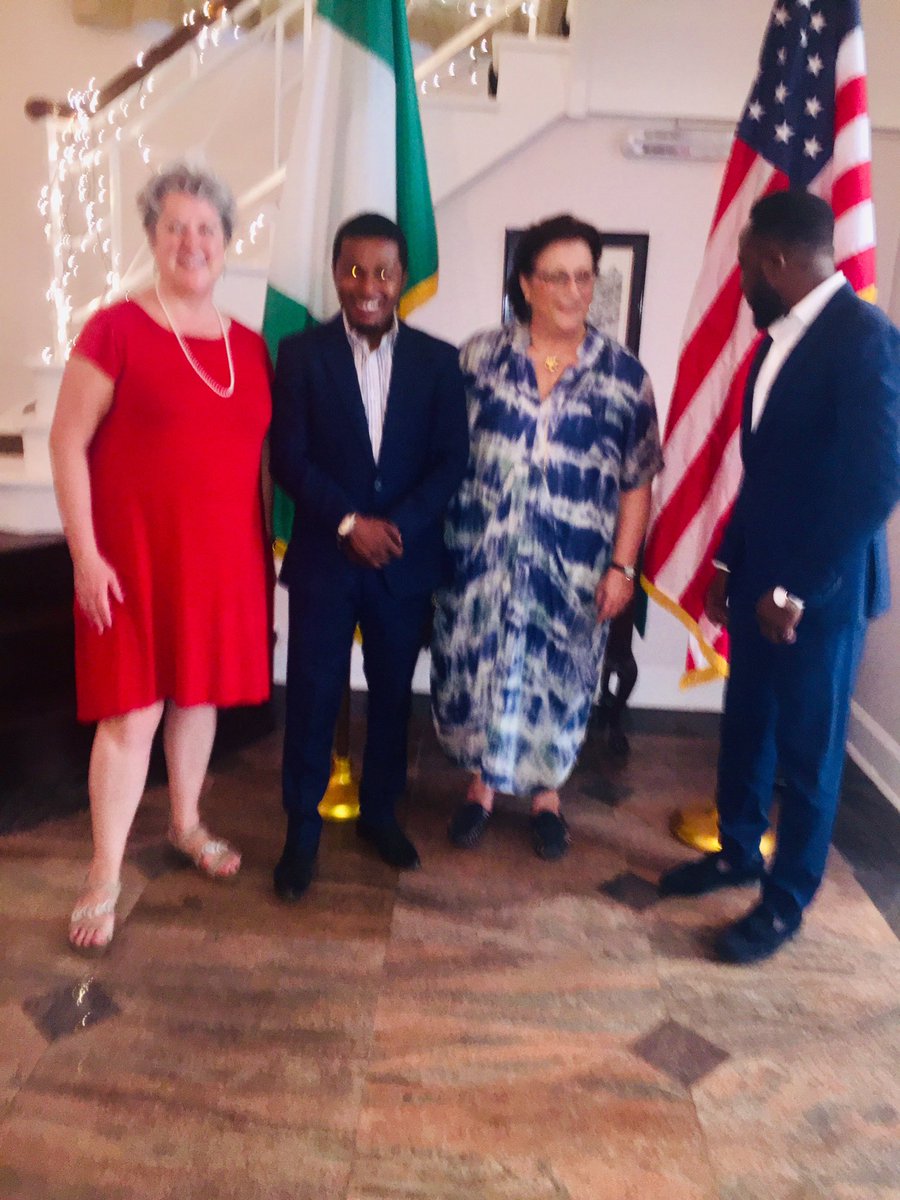obasijuade's tweet photo. #flashbackfriday to when the Consul General Claire Pierangelo hosted us at the US Consular General House in Lagos. Cc: @USEmbassyAbuja
.
.
#talentmanagement #samuelajibola #usconsulatelagos #usembassy https://t.co/DCemoCQ92m