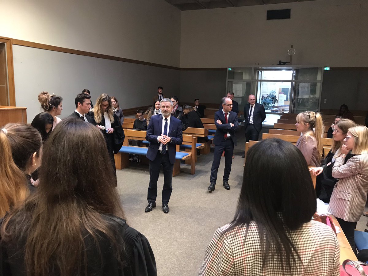 ConfluencesP's tweet photo. Et le mot de la fin pour Monsieur le Premier Président de la @CA_Angers Eric Maréchal. Magnifique procès fictif, excellents moments de dialogue entre professionnels et étudiants. #Angers https://t.co/VrO4HgGBmE