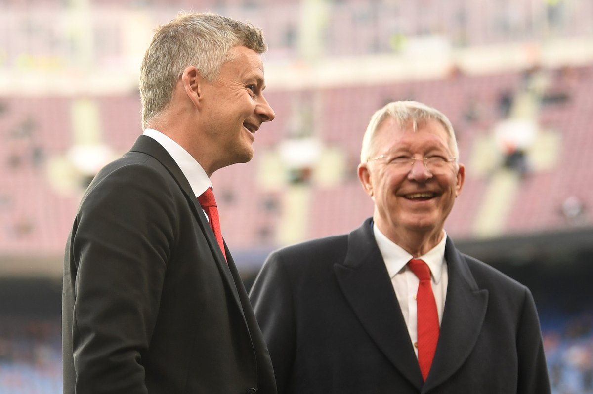 ManUtd's tweet photo. Ole on Sir Alex: "I've always had respect for what he has done. 

"He's the best manager of all time. I looked at him up close when I was a player and when I was a coach with the Reserves."

#MUFC https://t.co/M6Ani7gQah