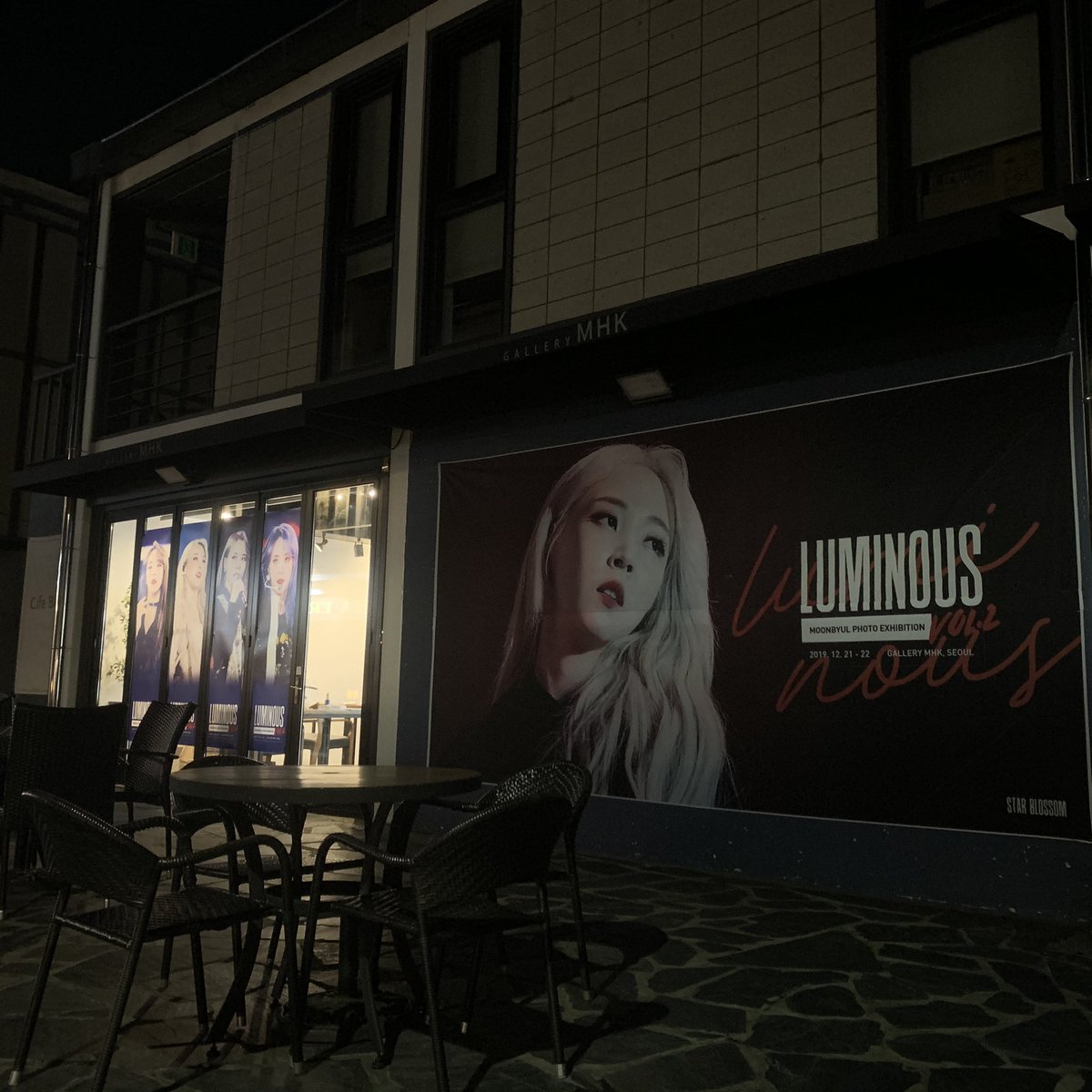 Luminous1222's tweet photo. D-1

모든 세팅 완료됐습니다☺️
광화문이 시위로 혼잡할 수 있으니 되도록이면 지하철 이용 권장드립니다!

내일 만나요❣️ https://t.co/m4Q89zCap4