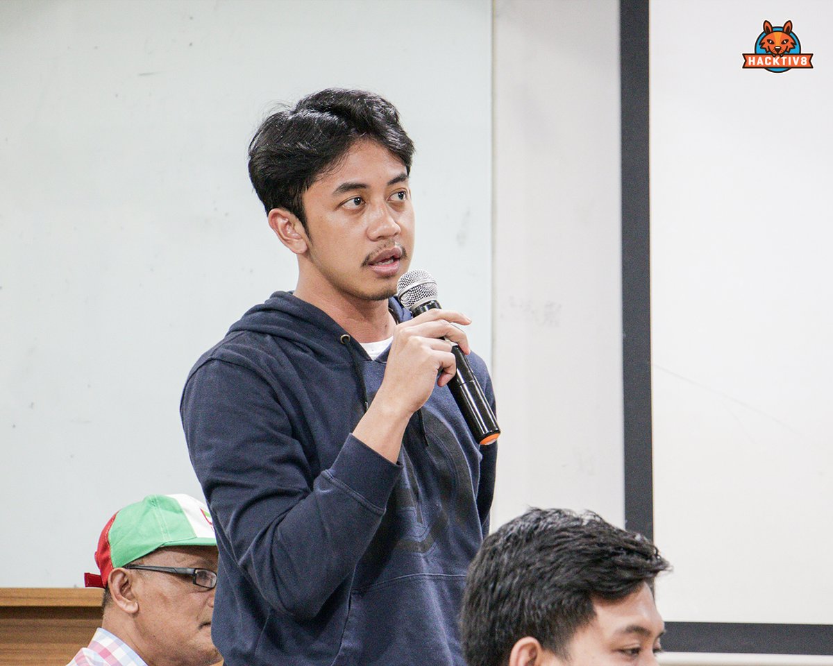 hacktiv8id's tweet photo. @rizafahmi22 Nah ini dia beberapa foto keseruan dari Fox Talks Vol.10 di Mula by Galeria Jakarta kemarin. Siapa nih, HACKTIV People yang kemarin datang ke acara Fox Talks? Share dong pengalaman kalian mengikuti Fox Talks dengan balas tweet ini.
#SayYesToCode #WeAreHACKTIV8 https://t.co/7GLzVSIRnh