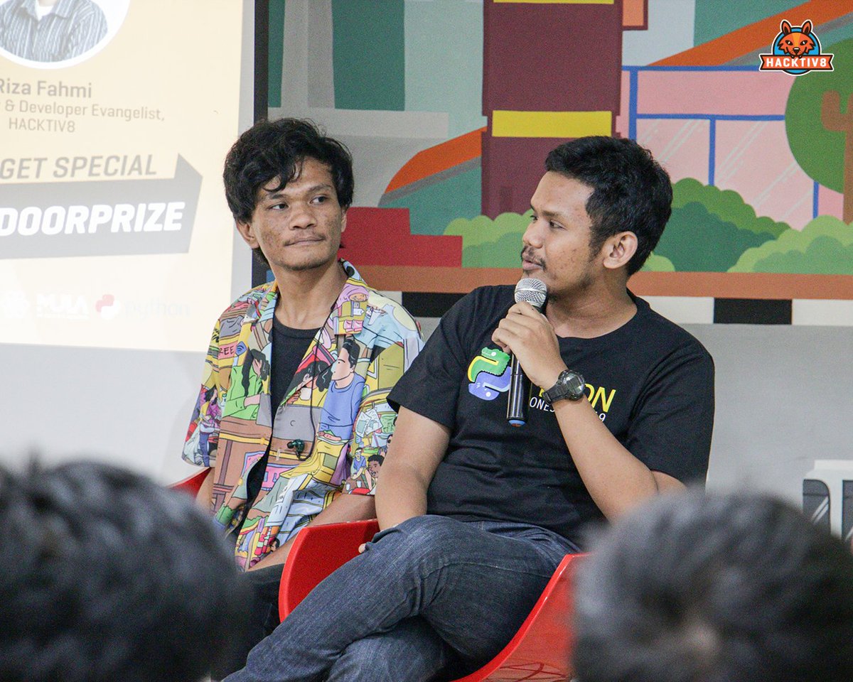 hacktiv8id's tweet photo. @rizafahmi22 Nah ini dia beberapa foto keseruan dari Fox Talks Vol.10 di Mula by Galeria Jakarta kemarin. Siapa nih, HACKTIV People yang kemarin datang ke acara Fox Talks? Share dong pengalaman kalian mengikuti Fox Talks dengan balas tweet ini.
#SayYesToCode #WeAreHACKTIV8 https://t.co/7GLzVSIRnh