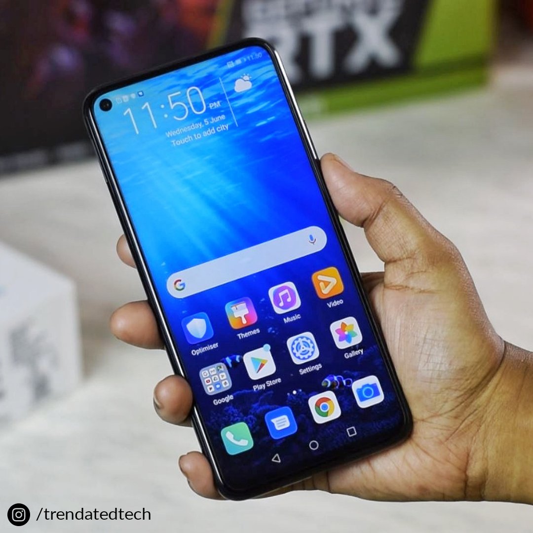 TrendatedTech's tweet photo. Using this phone for last few months. This Honor 20 Smartphone is awesome and incredible.
Price: ₹22,999/-
Available colors: Midnight Black, Sapphire Blue, Icelandic white, Phantom Blue
#honor #honorIndia #honor20  #trendatedtech 
@HiHonorIndia @Honorglobal @honorclubindia https://t.co/j0VNDO3erj
