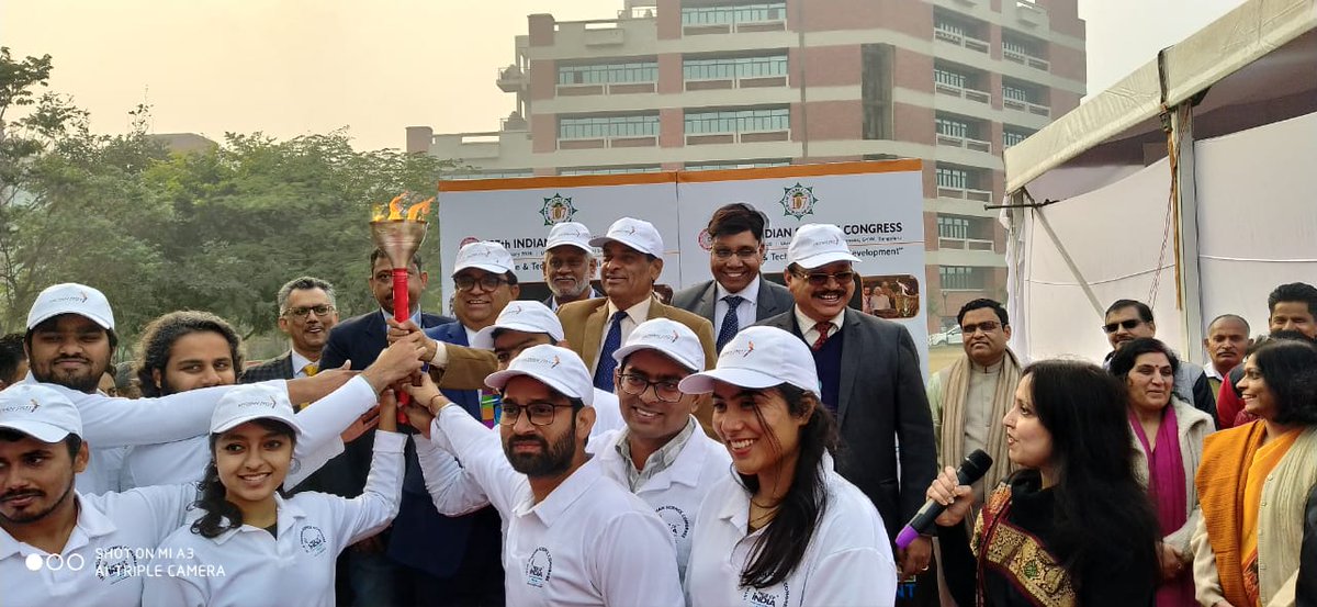 ISCPOIEXPO's tweet photo. With an inspirational inaugural ceremony, the eminent dignitaries and vibrant students ignite the #VigyanJyot #FlameofKnowledge and take pledge and continue the tradition of ISC POI #ISC2020 #ISCPOIEXPO at @GGSIPUIndia https://t.co/XfOHgL2LVx