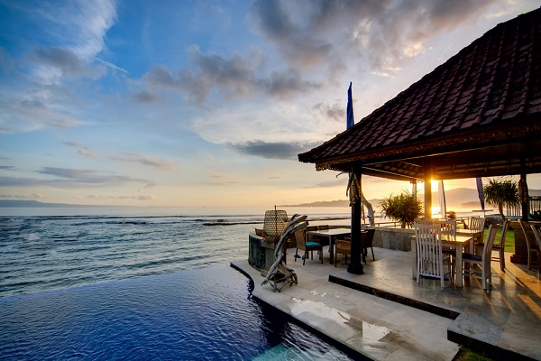 GlvrGroup's tweet photo. This #Holidays #Book THe Luxurious Apartment/Condos/Villas/Beach House/Cottage/Resort @https://bit.ly/2EEJAaY  Within Your Budget
.
.
#christmasholidays #FamilyHolidays #Washington #Christmas @PIBTour @airbnb @homeaway #FridayVibes #FridayFeeling https://t.co/5qRzxcvVZz
