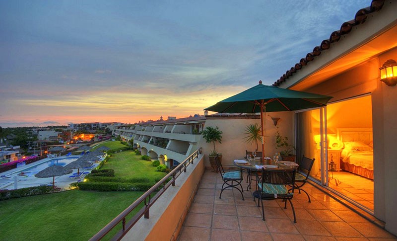 GlvrGroup's tweet photo. This #Holidays #Book THe Luxurious Apartment/Condos/Villas/Beach House/Cottage/Resort @https://bit.ly/2EEJAaY  Within Your Budget
.
.
#christmasholidays #FamilyHolidays #Washington #Christmas @PIBTour @airbnb @homeaway #FridayVibes #FridayFeeling https://t.co/5qRzxcvVZz