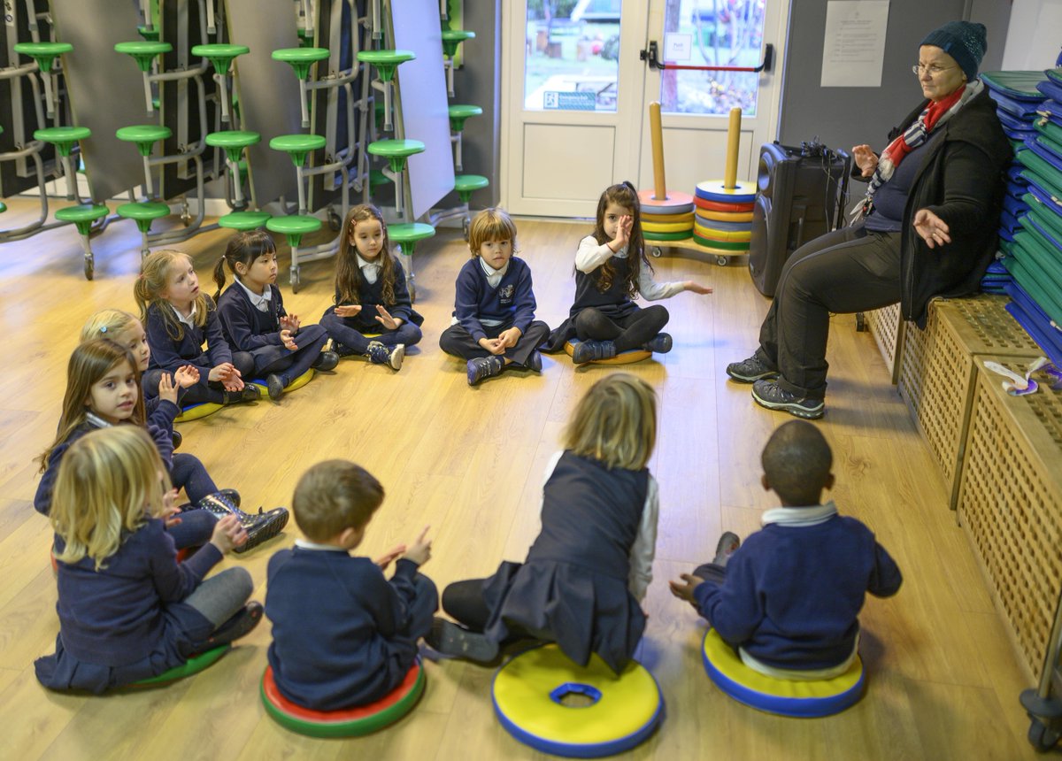 britishschoolro's tweet image. EYFS is a framework that sets standards for the learning, development and care of children to help them experience the best possible start in life. 
But how does BSB encourage individual development? 
Take a look. 

#BSB #FeelingExcellent #EFYS