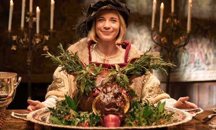 Would you prefer a slice of ear, or nostril? This amazing object is a Tudor boar’s head created by @DrAnnieGray & friends. Find out how nasty (or not) it was on A VERY MERRY TUDOR CHRISTMAS tonight at 9 on @BBCTwo.