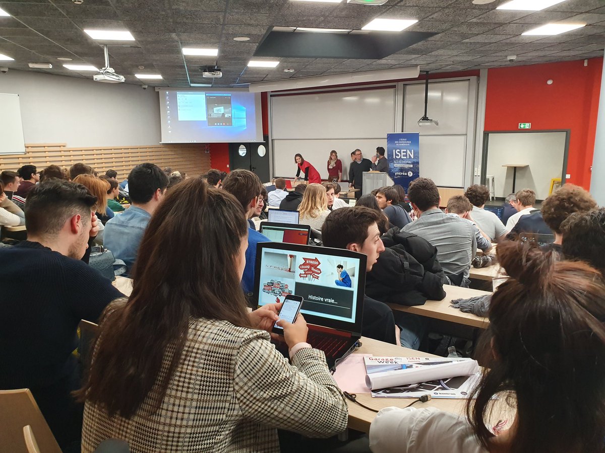 isenmed's tweet photo. Les pitchs ont commencé !
100 étudiants mobilisés pour améliorer le bien-être à l'hôpital grâce aux nouvelles technologies : objectif, en 3 minutes, résumer 1 problématique, 5 jours de travail, 1 solution.
#garageweek #jury
Merci à @Kontron @wavestoneFR et @CHToulonLaSeyne https://t.co/Kc9HEcAIcK