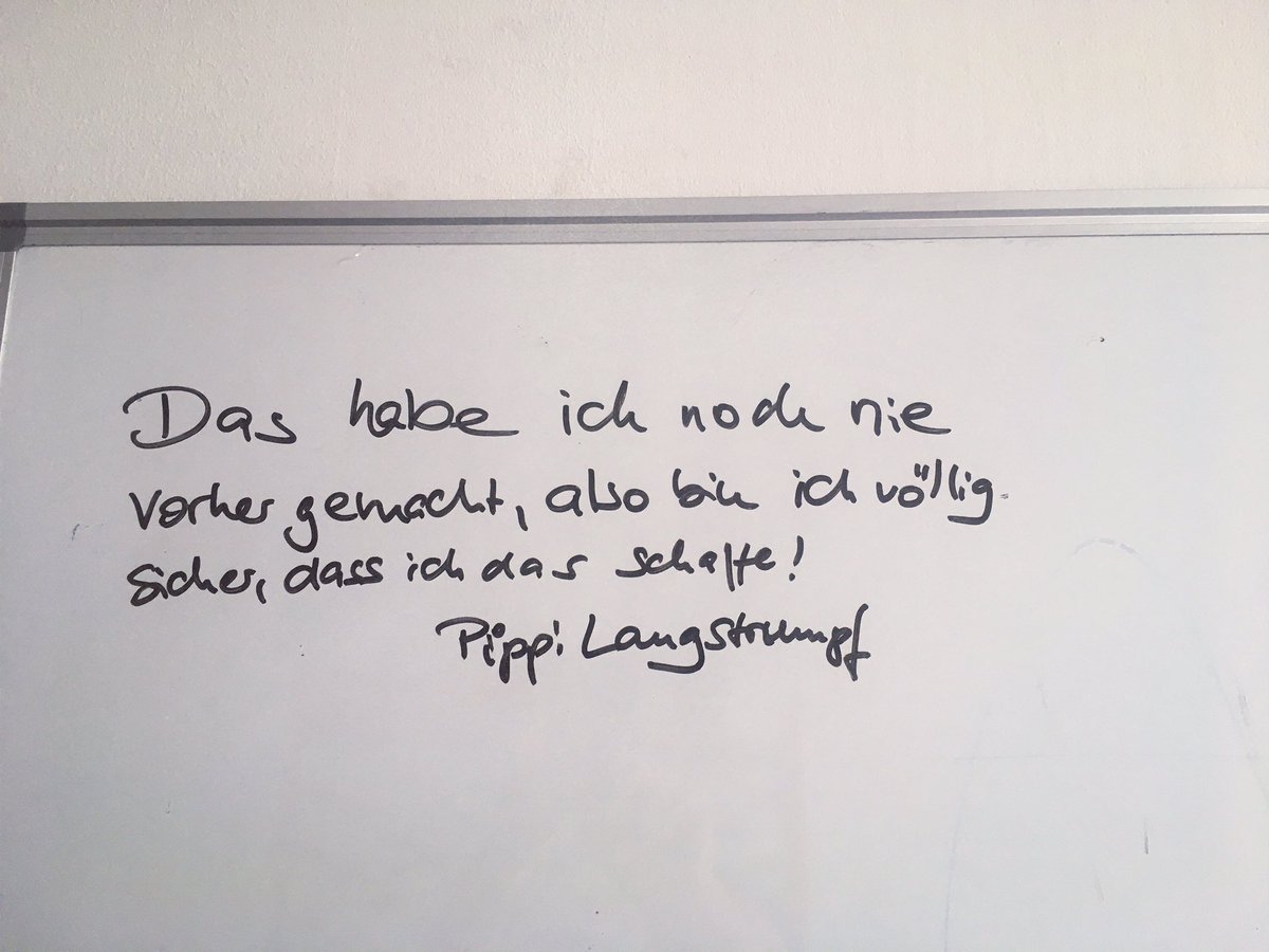 Von meiner Chefin ans Whiteboard geschrieben bekommen. Ging darum Führungskräftetrainings auf Englisch zu haltend. Und ja, hat natürlich gut funktioniert - ängstlich war ich dennoch ein bisschen. 

#aufzuneuenufern #ichkanndas #rausausderkomfortzone #bebrave #lebenslangeslernen