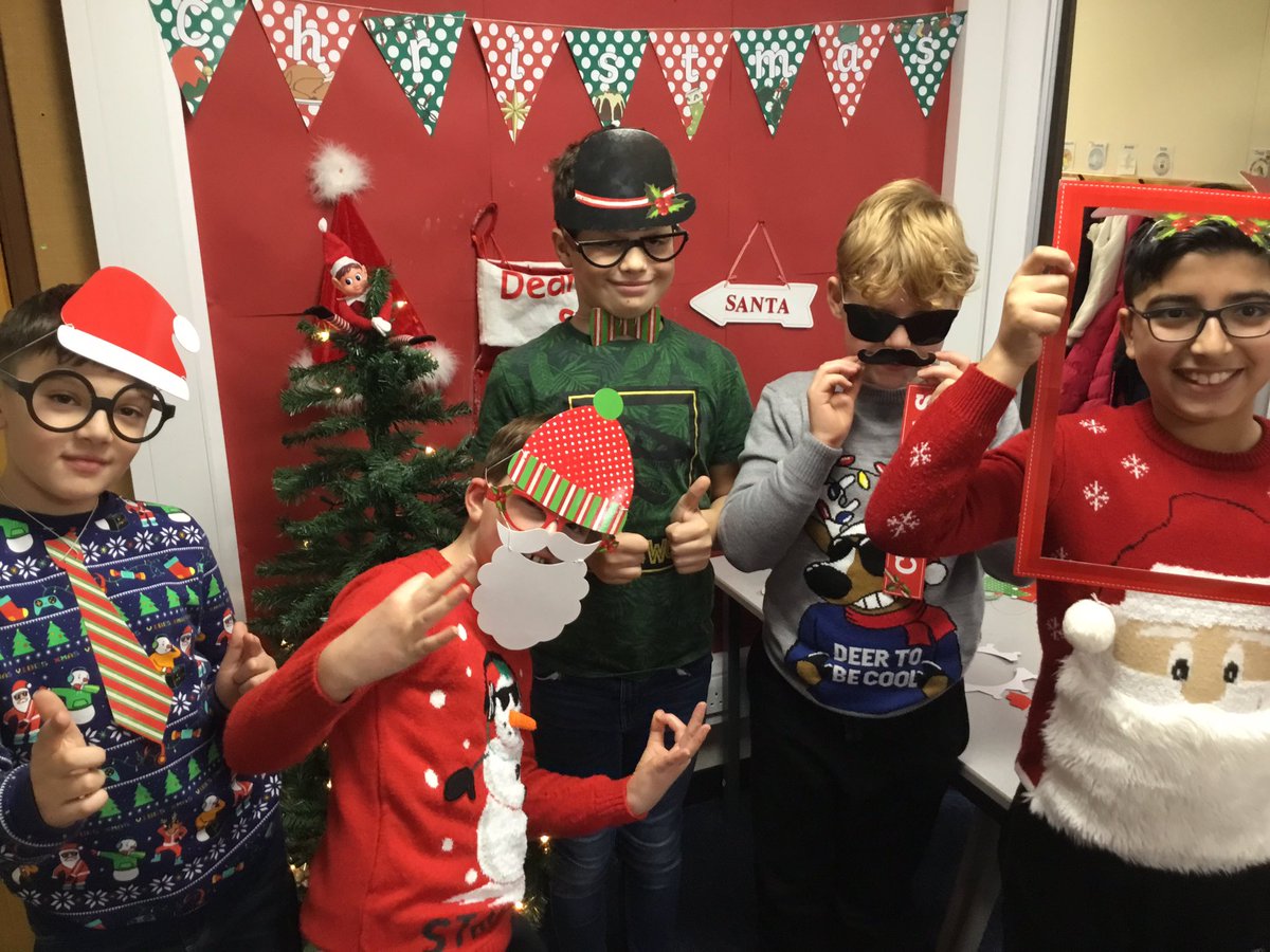 GawberSchool's tweet image. #SelfiewithElfie