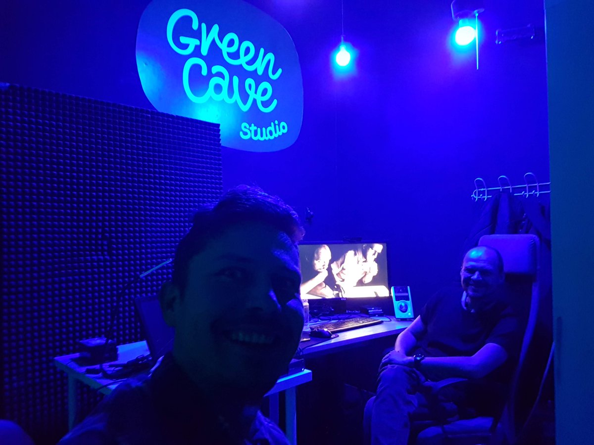#VR Blending with #TV - <a href="/porwolluke/">Luke Porwol</a> <a href="/projectcompact/">COMPACT</a> <a href="/EU_Commission/">European Commission</a>  meeting the Green Cave Studios <a href="/lazniakcom/">lazniak.com</a>  - the #future is the #Convergence of traditional #media &amp; #socialmedia and emergent #technology #VirtualReality #virtualassistant #AI -the #Television of tomorrow