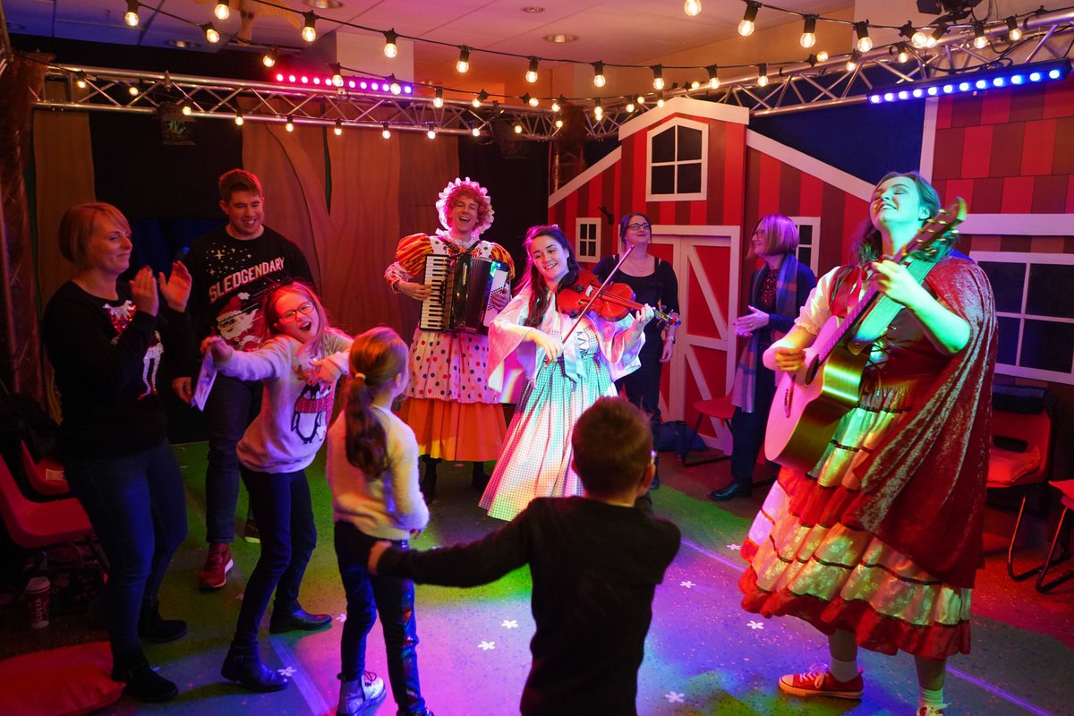 theworkshopkl's tweet photo. Thanks to Katrin @MumblerNorwich for the #MyFirstPanto Little Red Riding Hood shoutout on @chrissieja @BBCNorfolk show this week. Missed it? Listen again ๐ https://t.co/DCKZIIYkCc from 1.39.44. The show's for ages 0-7 & runs to 29 December. Book ๐ https://t.co/LcoGOcdShy https://t.co/aVqwxmaXEO