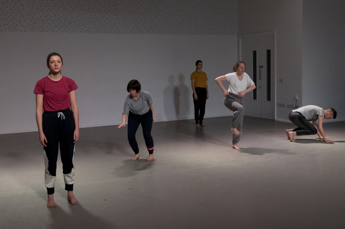 DanceIreland's tweet photo. #2019HATCH sharing: @lamurphydance explored the art found in the everyday lived of women #Womanism.
Thank you to all who joined us for this engaging showing of work.
Images by Anna Louise Hally
#danceresearch #danceopportunities #seedance #exploredance #experiencedance https://t.co/y9gKRDCFN8