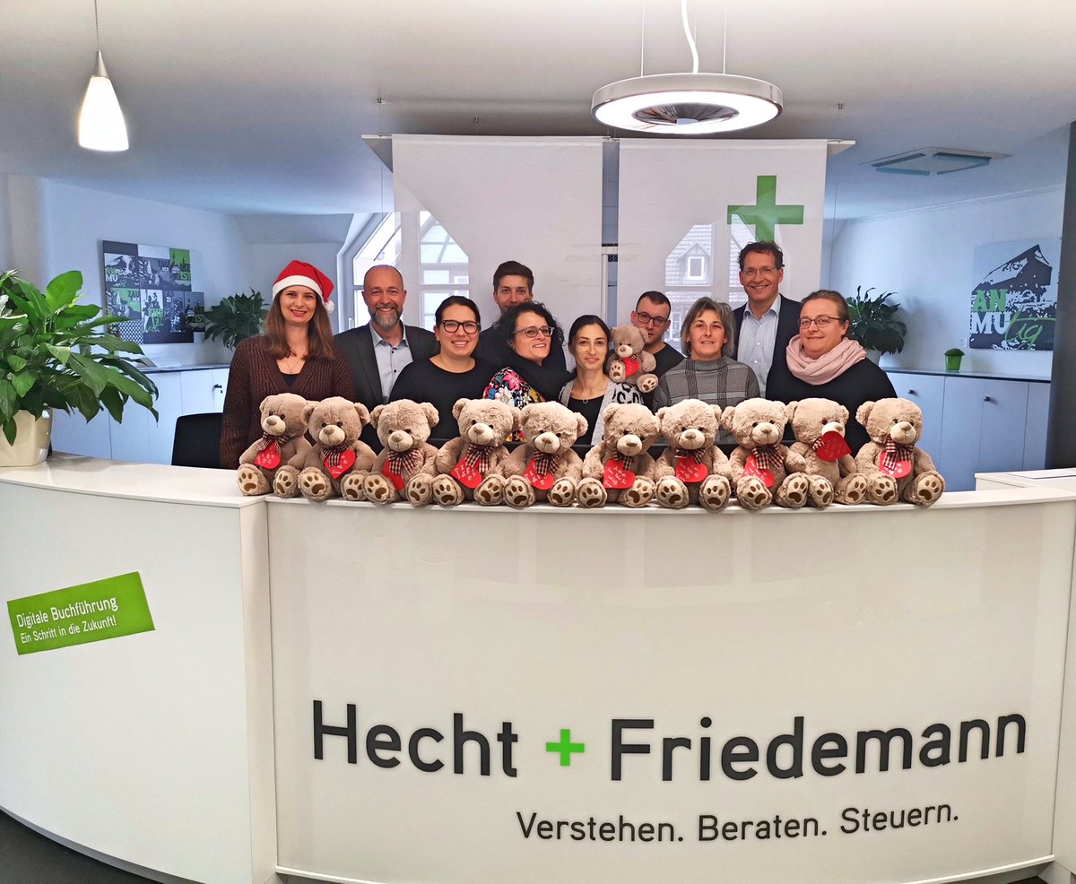 Kämpfen #Emma!!!!! Wir drücken die Daumen!!

Was für eine tolle Aktion für das kleine #Bärenkind Emma!! Vielen Dank an Erwin Moser und den Forum Hausach e.V. 

forum-hausach.de/baerenkind-akt…