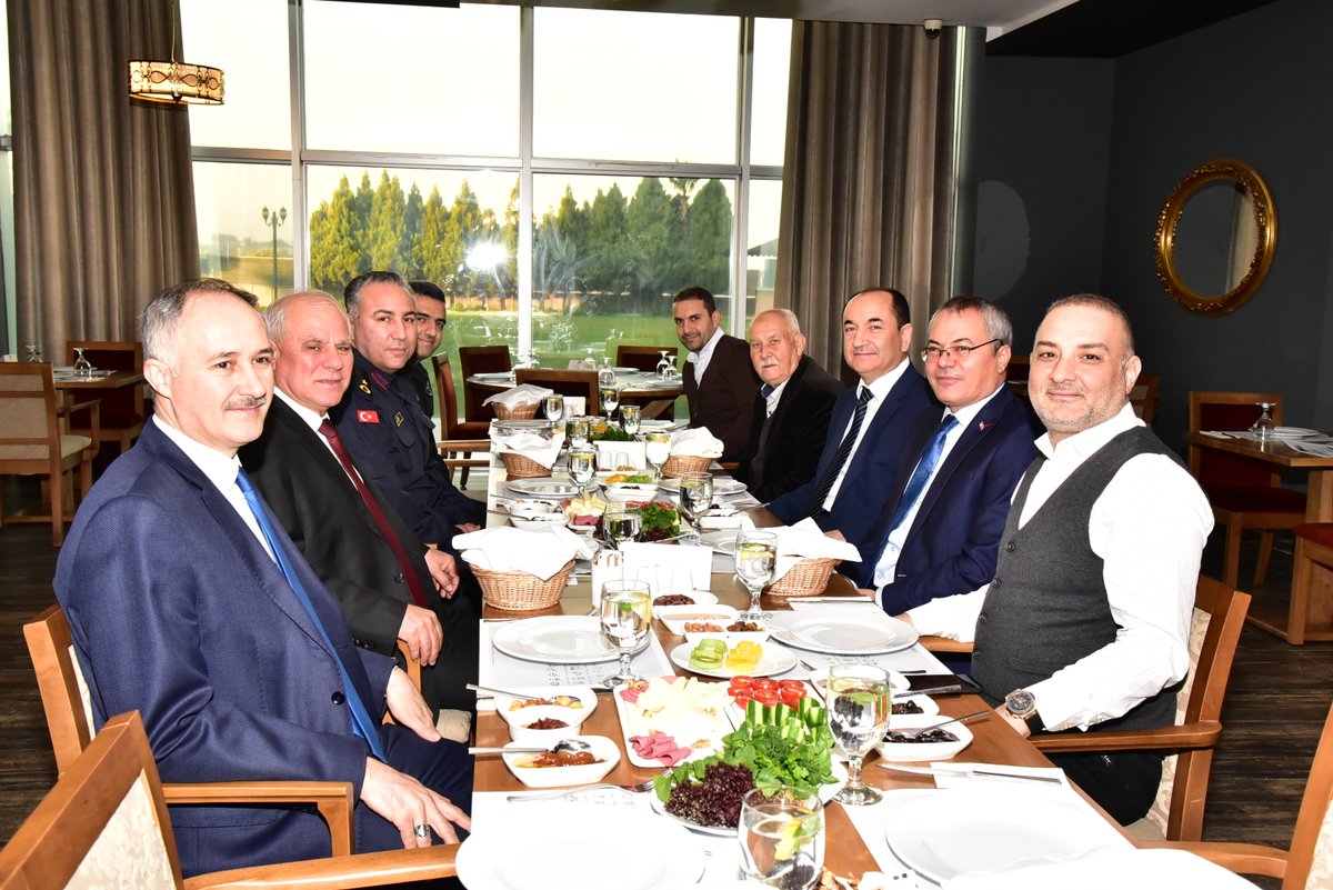 RamadaSoma's tweet photo. Manisa Valisi Sayın Ahmet Deniz otelimizi ziyaret etti. 18.12.2019 https://t.co/D2Kd6cdTpq