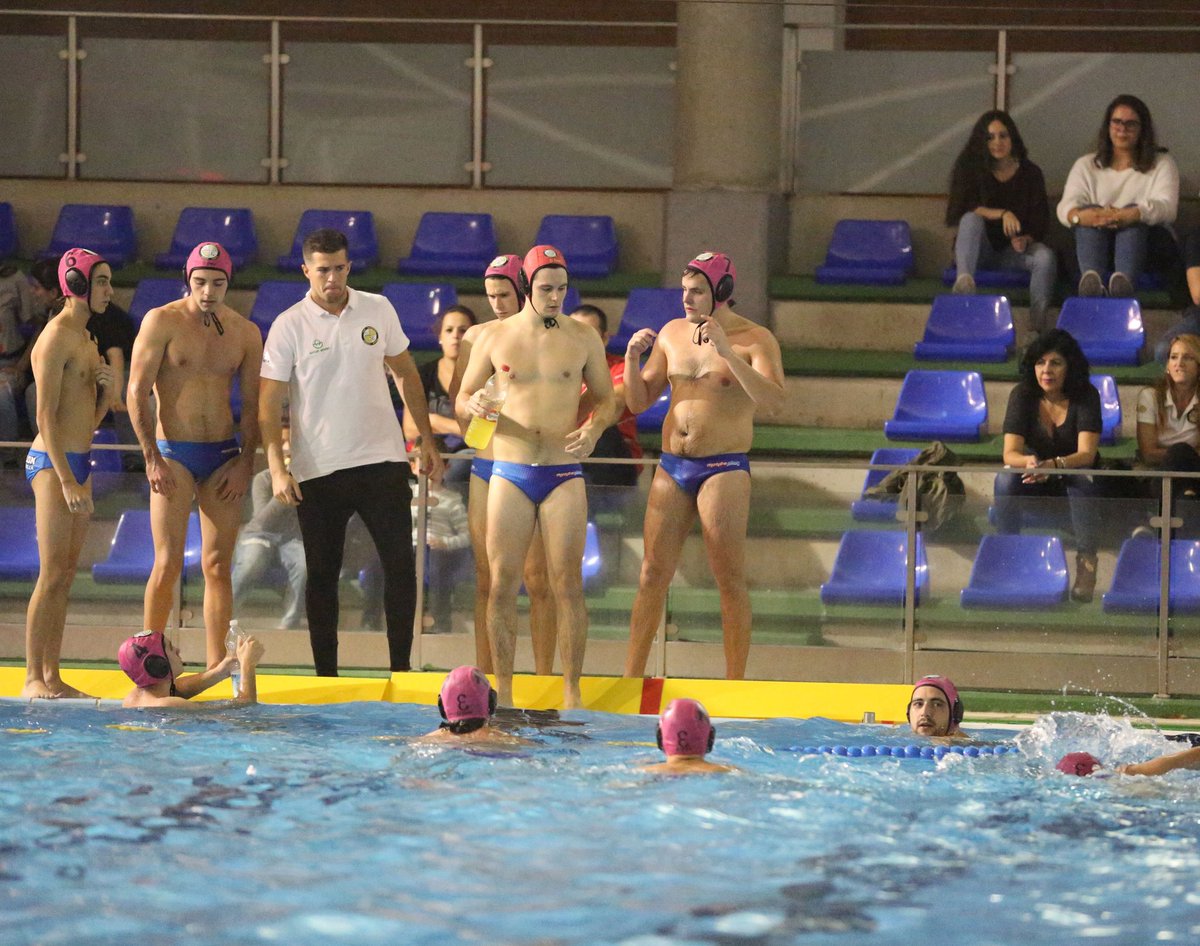 Mañana comenzamos la segunda vuelta visitando Jerez para enfrentarnos en el último partido del año al Club Waterpolo Jerez. 

🤽 Club Waterpolo Jerez.
📅 Sábado 21 de diciembre.
⏱️ 18:30.
🏟️ Piscina Municipal José Laguillo.

#VamosEpsilon