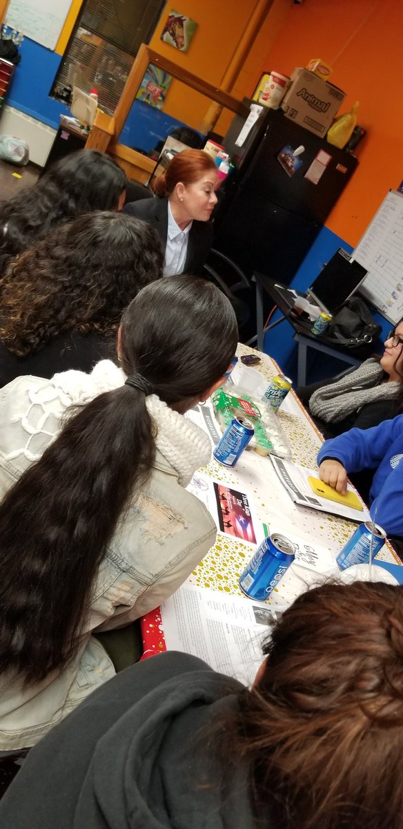 KimRuizPRAHD's tweet photo. Thank you Assemblywoman Yvonne Lopez for being our guest speaker at this month's Entre Mujeres meeting where we discussed community service and public advocacy! @WeAreUnidosUS @UPS #EntreMujeres #PRAHD https://t.co/xMJe17ekZP