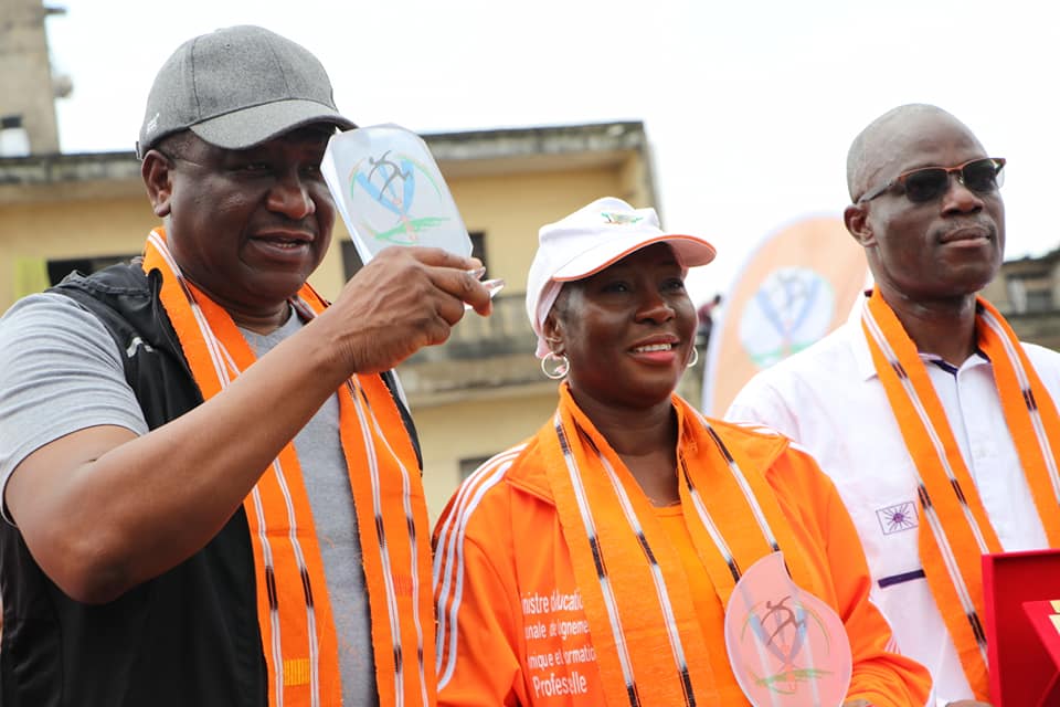 The Ivorian Office of School and University Sports (OISSU) organised 2nd edition of the international cross country race with participants from Morocco, Niger, Burkina Faso, Benin &amp; France and the hosts Cote d'Ivoire.

Video report ➡️ facebook.com/oissu.directio…