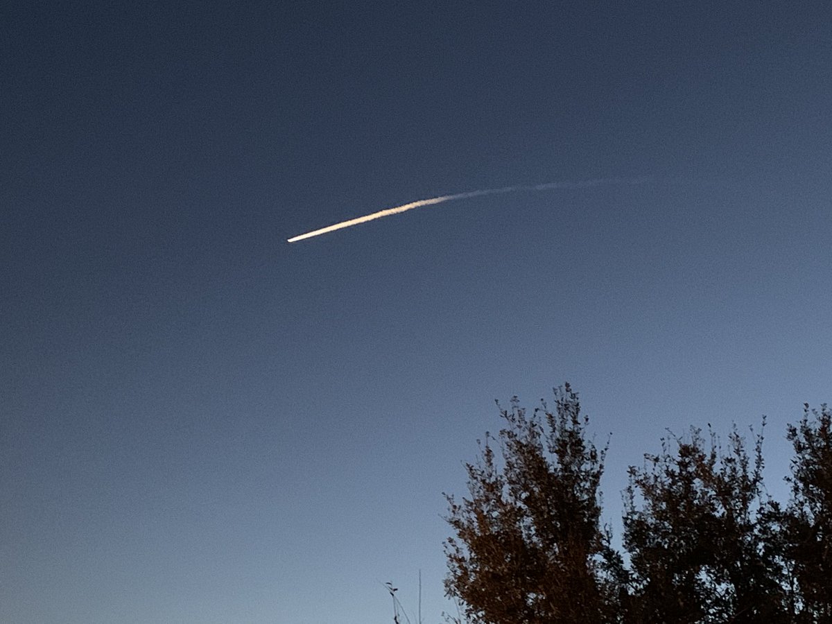 jennyagma's tweet photo. A good morning to watch Starliner launch from the front yard! Congrats! @nasa @boeing https://t.co/SRGNSgTGJ6