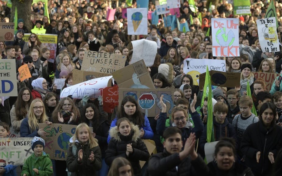 FR_Conversation's tweet image. Tour d’horizon des jeunesses qui s’engagent pour le climat par @vanessa0jerome1 
theconversation.com/en-2020-les-ge…