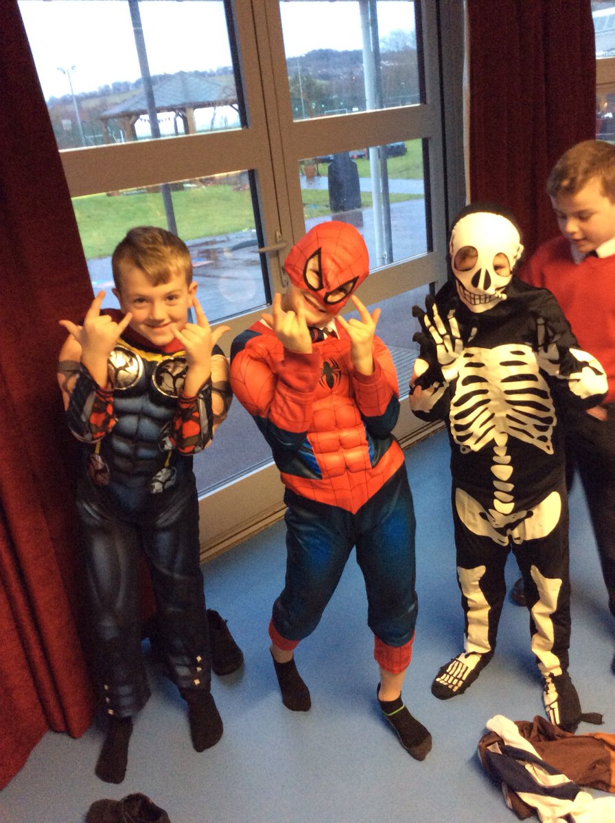 Y3GUPS's tweet photo. @RiverfrontArts Thank you for sharing your costumes with us to help us learn about characterisation. #GUPSExp https://t.co/olDwkmUcI3