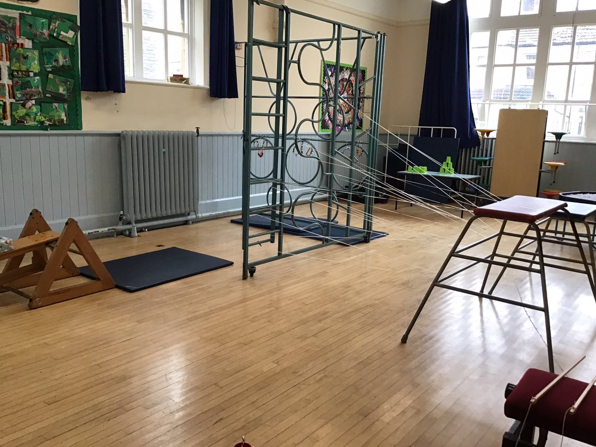 Having a great time on our winter assault course! #christmasspirit #toyday <a href="/LansdownePS/">Lansdowne Primary</a>