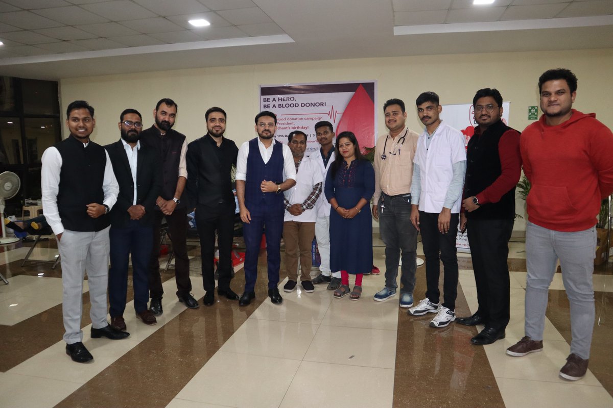 alimerchantam's tweet photo. Big Thank You to #BANDEKHUDATRUST & #AMInfoweb family. Our #BloodDonation campaign will surely aid countless lives in need. I express my humble gratitude to all those who made this day a grand success. Let us keep moving forward with this same passion & zeal to help those in need https://t.co/jpxUnTHhk7