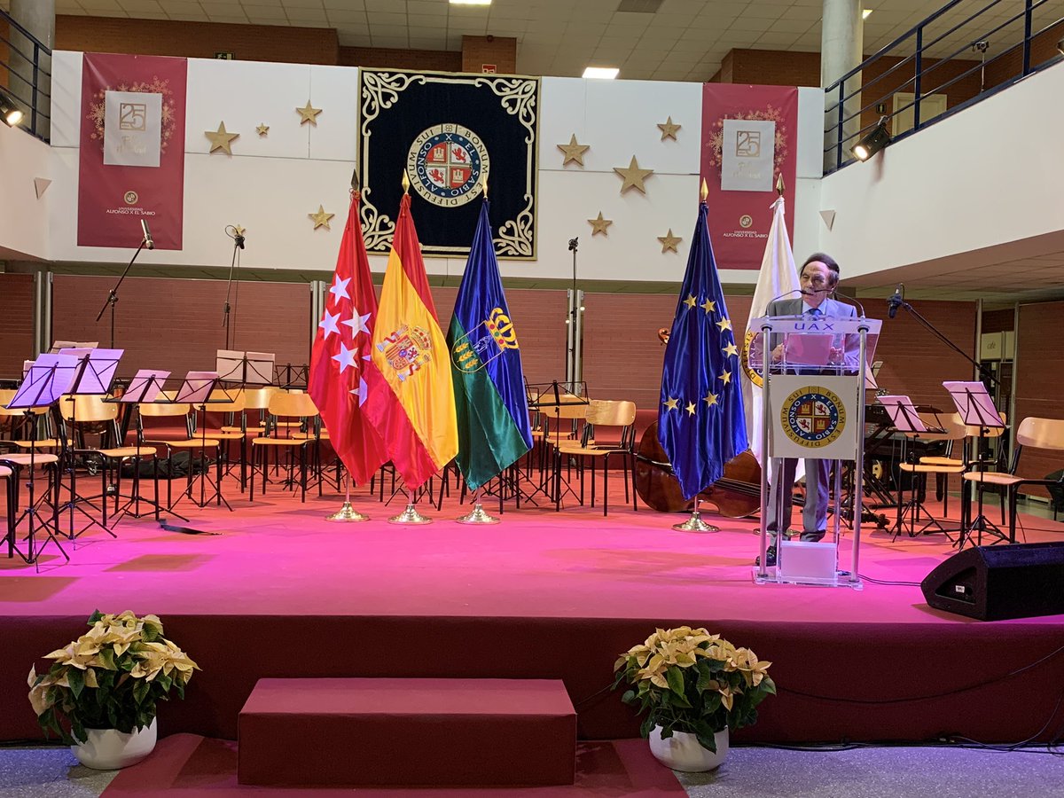 uaxuniversidad's tweet photo. Emotivas palabras de nuestro #PresidenteUAX, D. Jesús Núñez Velázquez, de agradecimiento a todas las personas que hoy han sido distinguidas 👉🏻 Distinciones 25Aniversario #UAX. https://t.co/lfPd0druRr