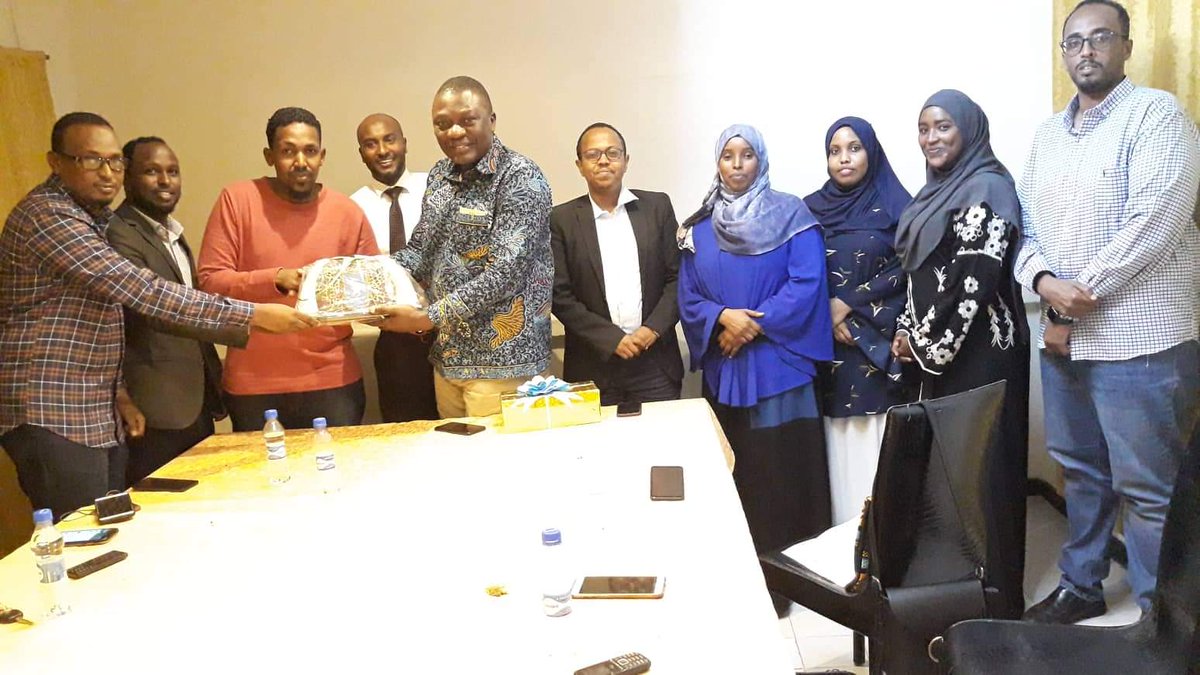FartunOrey1's tweet photo. We honored (#makerere_MMED_allumni_inSomalia) to welcome #prfo_Kajja, the head of Orthopaedic surgery department of @MakerereU to Mogadishu Somalia. @MakerereCHS
@MakerereAlumni https://t.co/40l5tZ382v