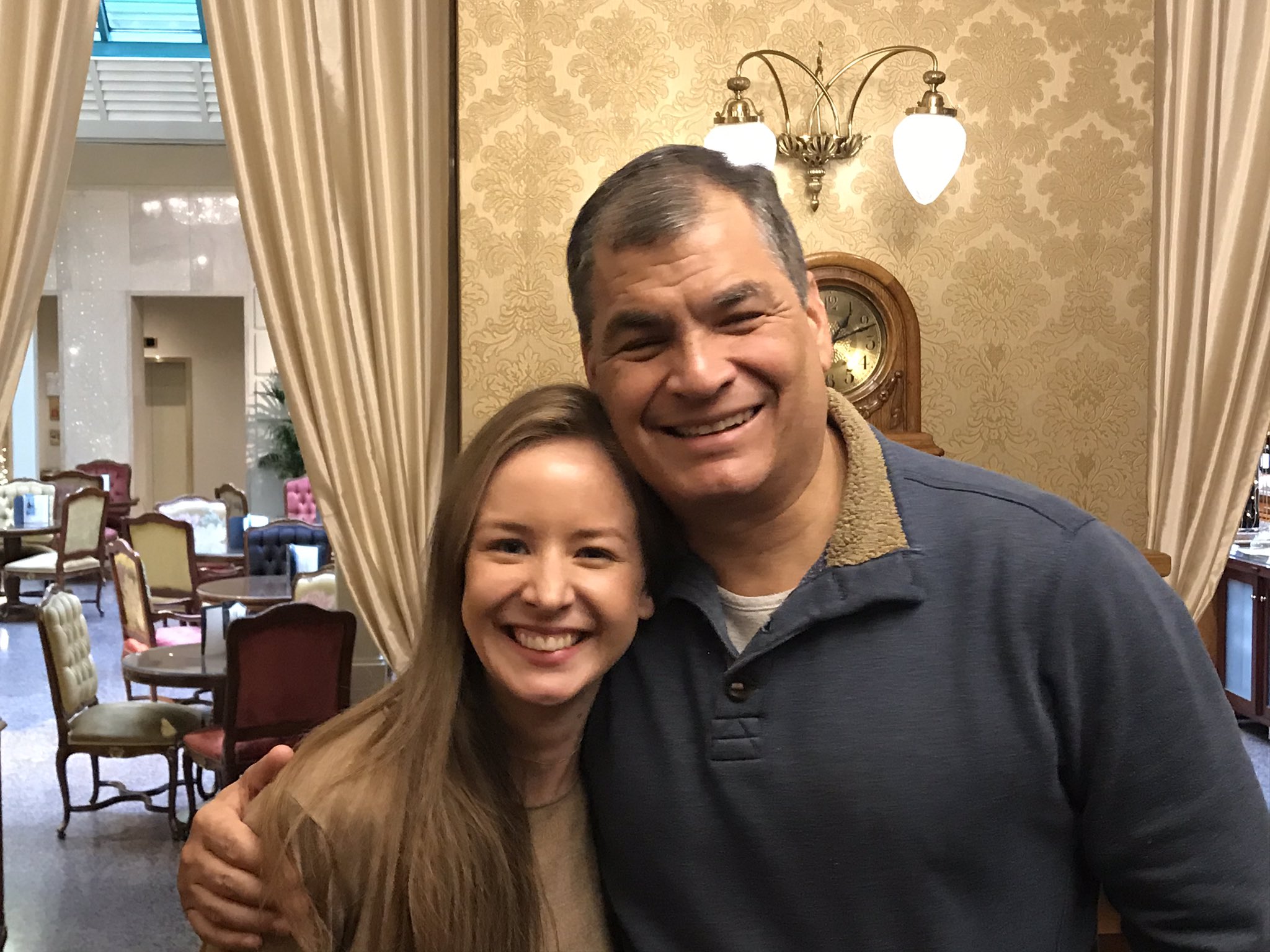 EMP1el0WwAI6gwm.jpg:large