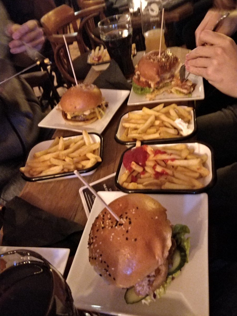 darc_h60's tweet photo. Weihnachtsfeier mit der Jugendgruppe https://t.co/pNNG1X4S0Z