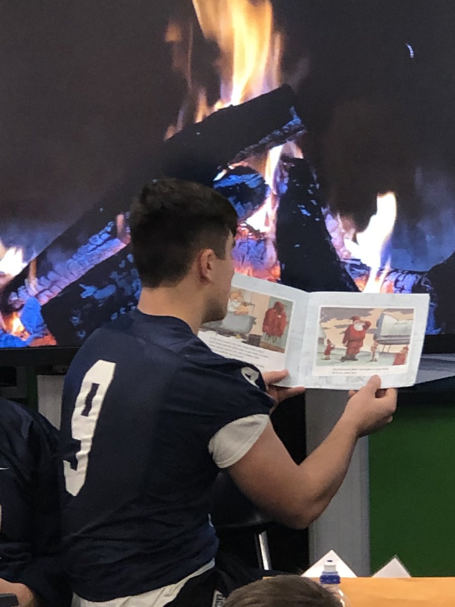 Some of our Eagles football players came to Blue Mountain Elementary East this morning to spread some holiday cheer and the gift of reading! #EaglePRIDE #GuestReaders <a href="/BMSD_Football/">Blue Mountain Football</a> <a href="/Jason_Dean_17/">Jason Dean</a> <a href="/joey_zelinsky/">Joey Zelinsky</a> <a href="/GavinBartholom6/">Gavin Bartholomew</a> <a href="/TannerSidella12/">Tanner Sidella</a> @J5Gibson @pmccaw11 <a href="/JakeBobbin/">Jake Bobbin</a>