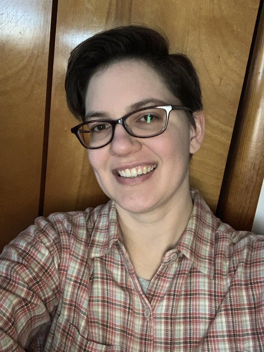 lastautumbird's tweet photo. #FlannelFriday https://t.co/QoU6AJqJJe