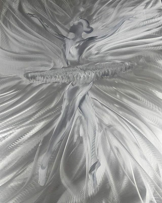 SimsDesigns's tweet image. #ballerina #metalgrinding #simsdesigns ift.tt/2ra5lMK