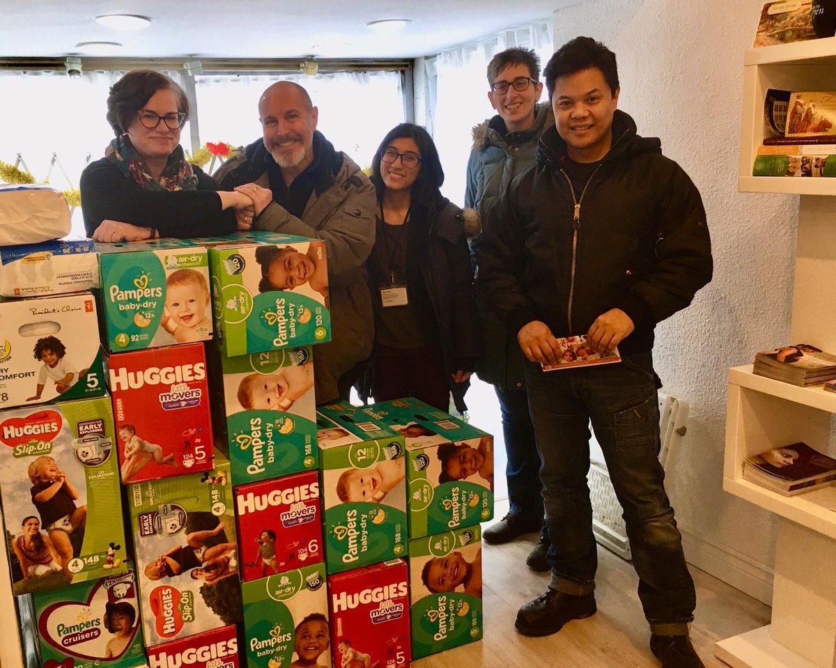 saltandlighttv's tweet image. So happy to have delivered our Christmas donation of 2,000 diapers to Aid to Women yesterday! It was also a pleasure meeting executive director Mary Helen Moes. @mmhmoes @AidToronto 

Find out about Aid to Women and the amazing work they do at aidtowomen.ca