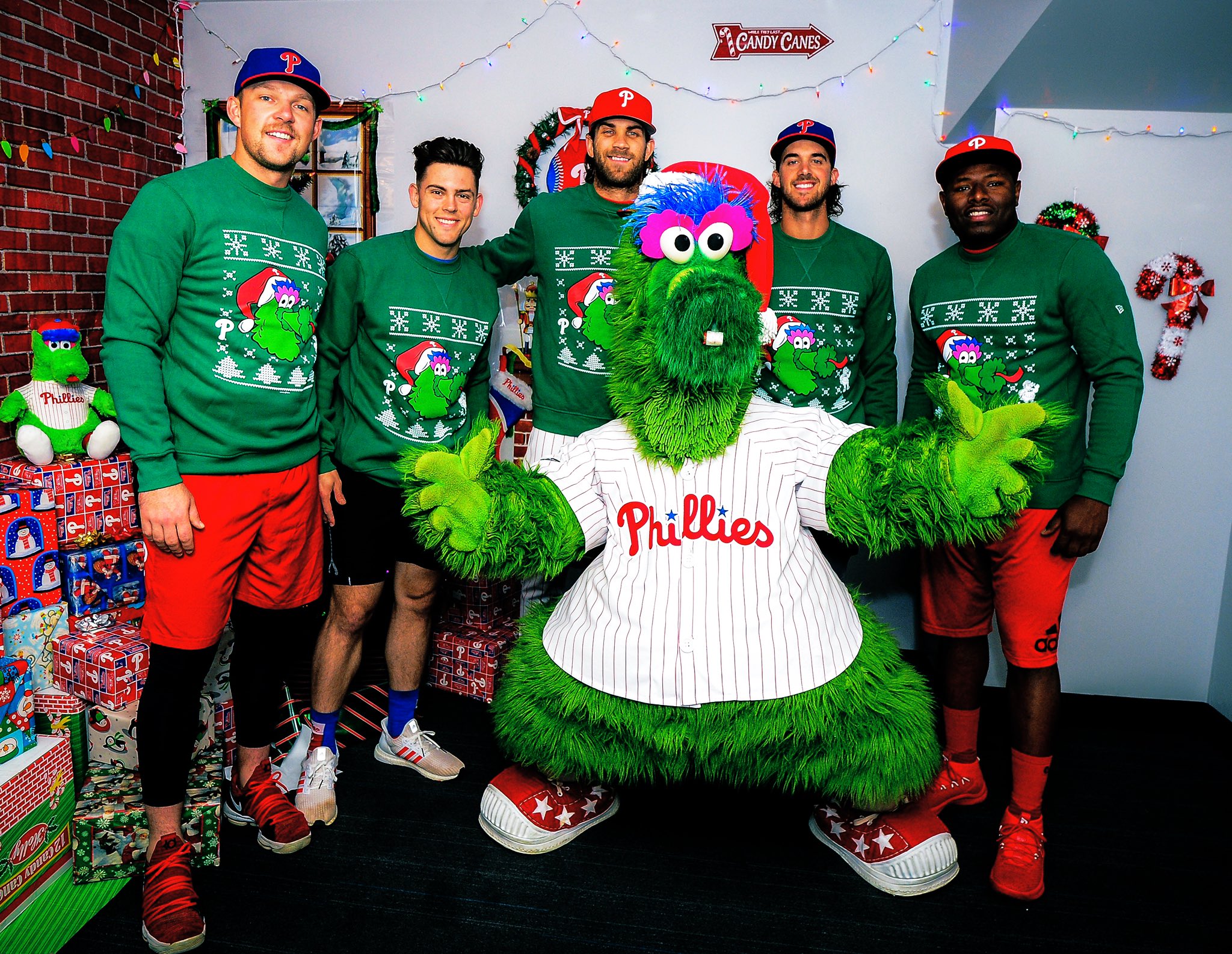 new era phillies team store