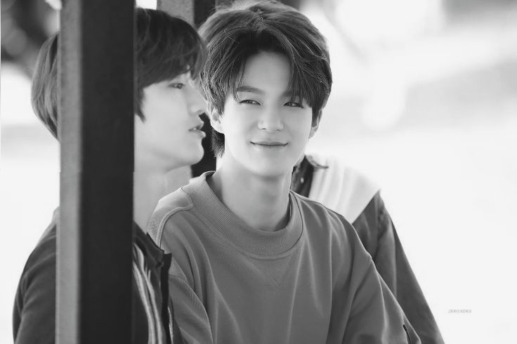 pcyrico's tweet photo. nomin!au
⠀⠀↳ #nomin 

unidos pelo destino em uma troca de mensagens erradas jaemin e jeno se vêem responsáveis por unir seus melhores amigos em uma missão cupido https://t.co/VQOCs6w8Cy