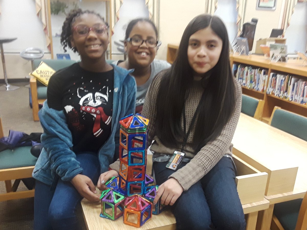 LibraryScorpion's tweet image. More MakerSpace creations #LearnCreateShare @SMSScorpions