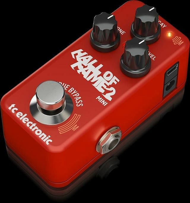 DaveRage's tweet photo. Another pedal on my 2020 drool list, the @tcelectronic Hall of Fame 2 mini! This thing looks like it is going to be incredible.. .
.
.
#guitar #guitarist #guitarplayer #guitars #guitarra #guitarsolo #music #guitarcover #guitarhero #guitarporn #effectsped… https://t.co/eB3C6AtQ1U https://t.co/MeDADTRnKa