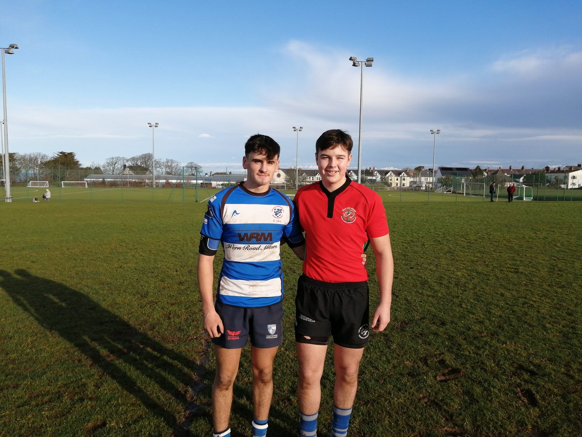 CJSHOUSHA's tweet image. What a fantastic Christmas Cracker this afternoon to close down the Autumn term. Final score 17 - 12 to Year 11. 🎉🎄🏉🔵🔴 #hubschool @WRU_Scarlets