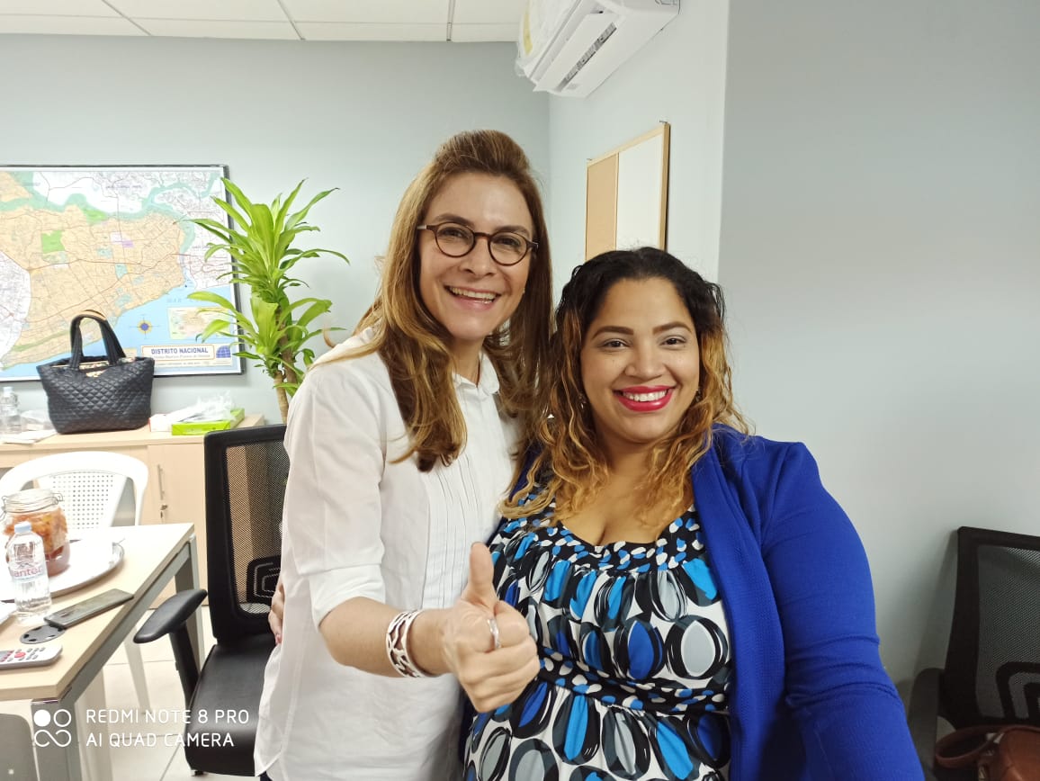 RobertaRegidora's tweet photo. El triunfo esta garantizado en la Capital @CarolinaMejiaG  Alcaldesa y @Roberta72194335  Regidora Mujeres Jóvenes Emprendedoras al Poder 2020/2024.#ElCambioVa . https://t.co/uhGZjlYcuV